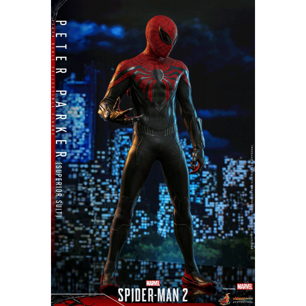 Hot Toys VGM61 1/6 Scale PETER PARKER (SUPERIOR SUIT)