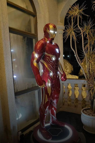 QIJI Studio - Life Size Iron Man Mark 50