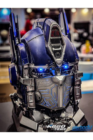 Hasbro - Optimus Prime Wearable Helmet 2.0 TOUCH-CONTROL