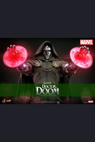 HOT TOYS CMS022 1/6 Doctor Doom