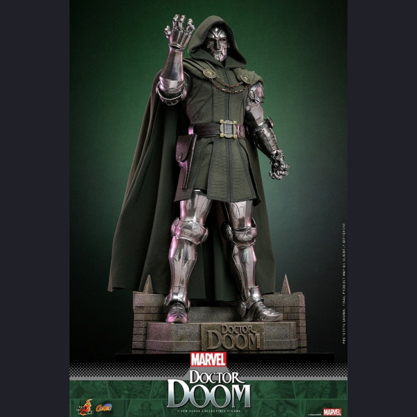 HOT TOYS CMS022 1/6 Doctor Doom