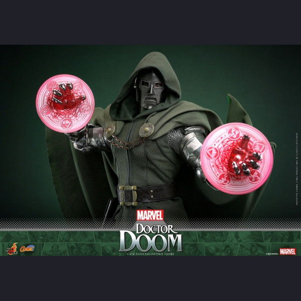 HOT TOYS CMS022 1/6 Doctor Doom