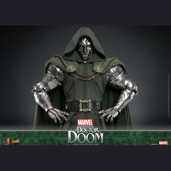 HOT TOYS CMS022 1/6 Doctor Doom