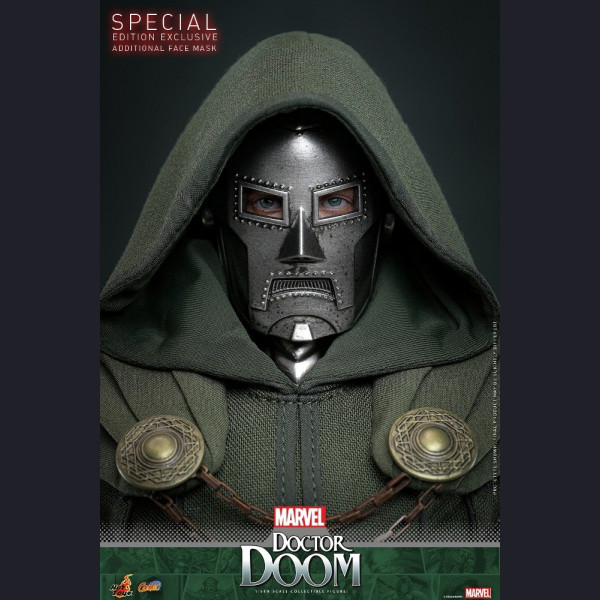 HOT TOYS CMS022 1/6 Doctor Doom